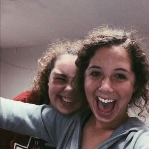 Meet your Posher, Kara